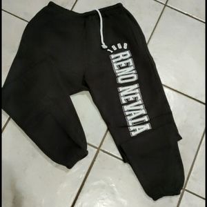 Comfy men's sweatpants...